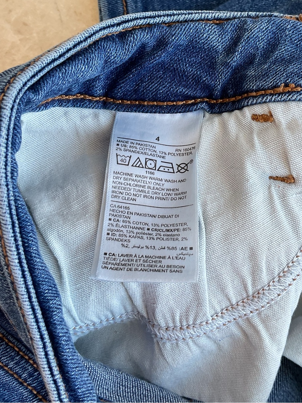 (2) Old Navy women’s Rockstar Jeans - Picture 9 of 9